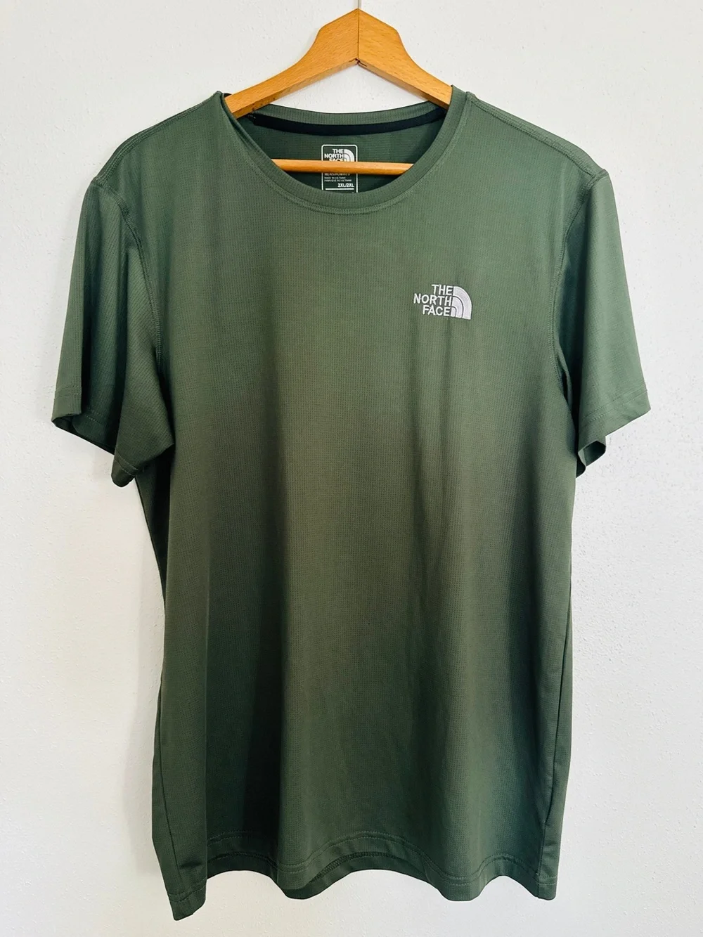 The North Face Men's 24/7 Tech Performance T-Shirt Size 2XL Olive Green